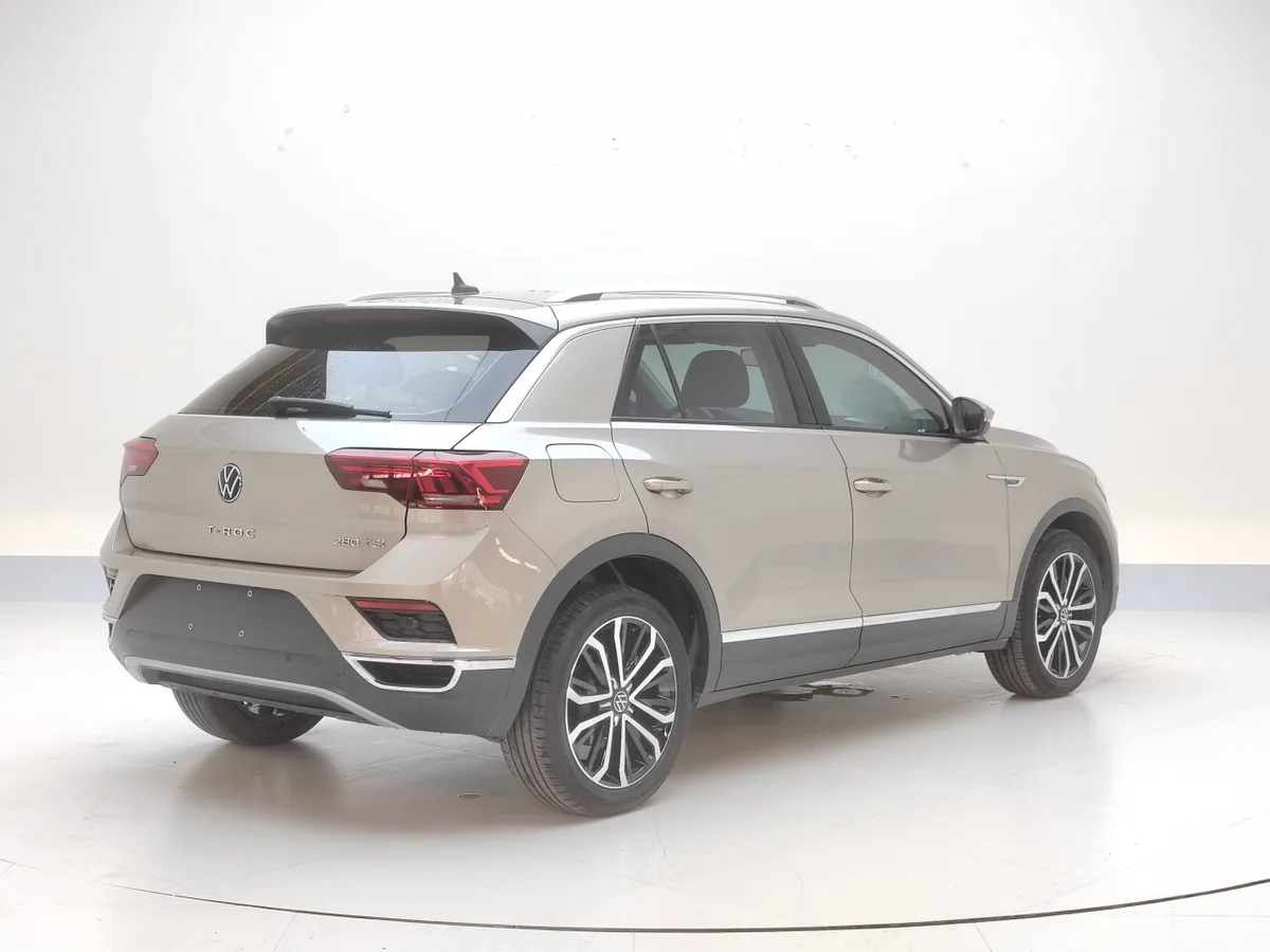 Volkswagen T-Roc 2022 года, снимок 5