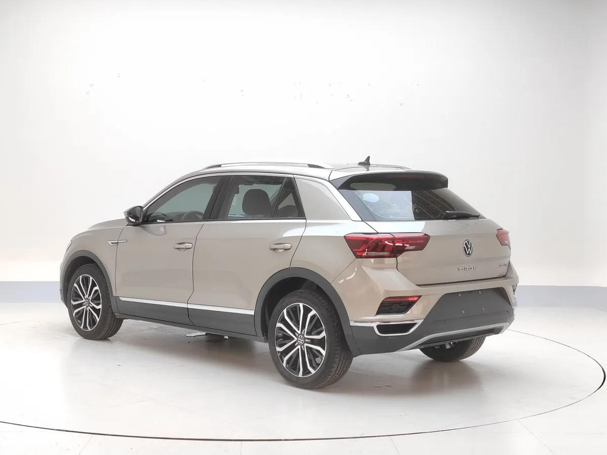 Volkswagen T-Roc 2022 года, снимок 7