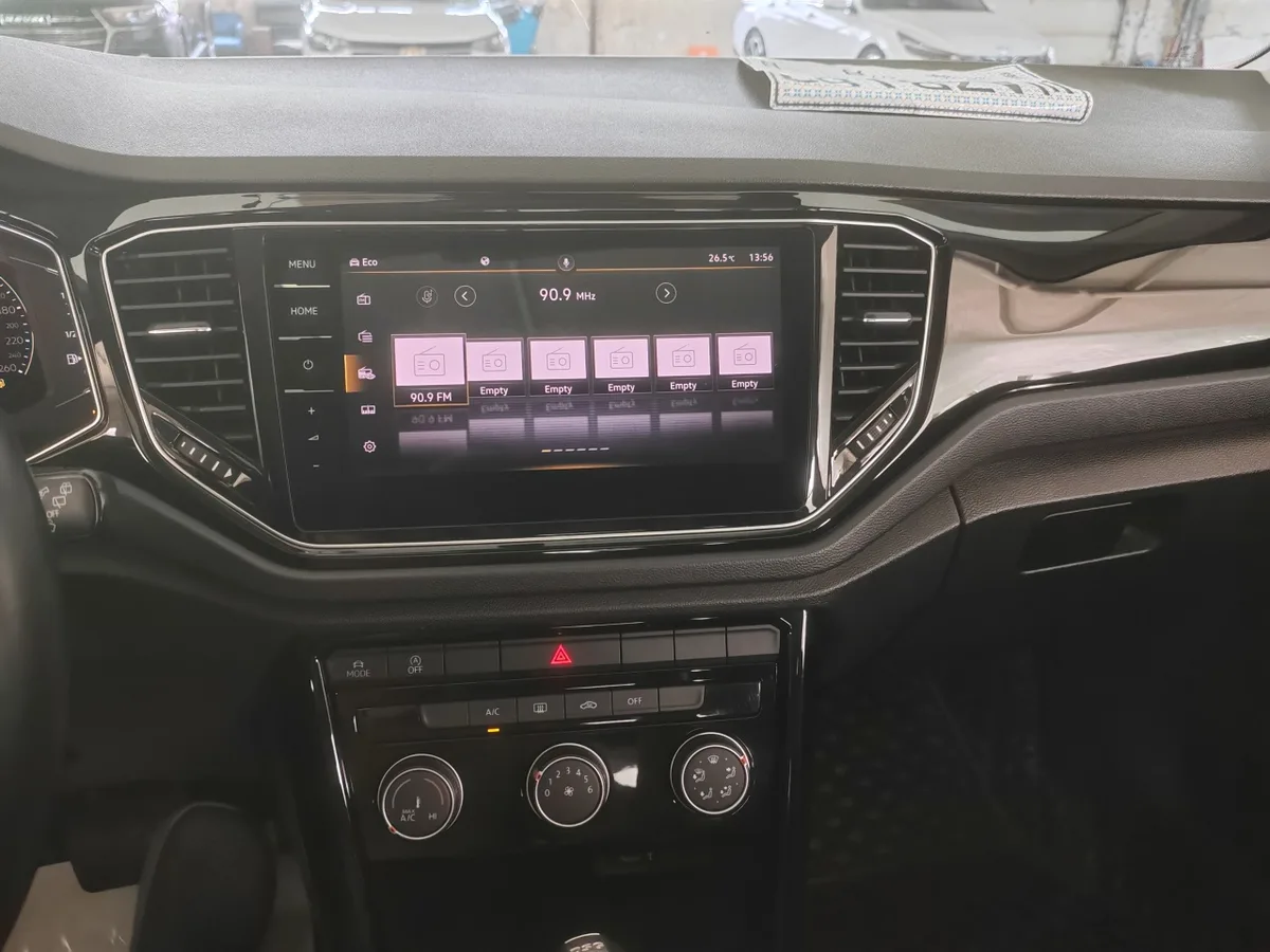 Volkswagen T-Roc 2022 года, снимок 14
