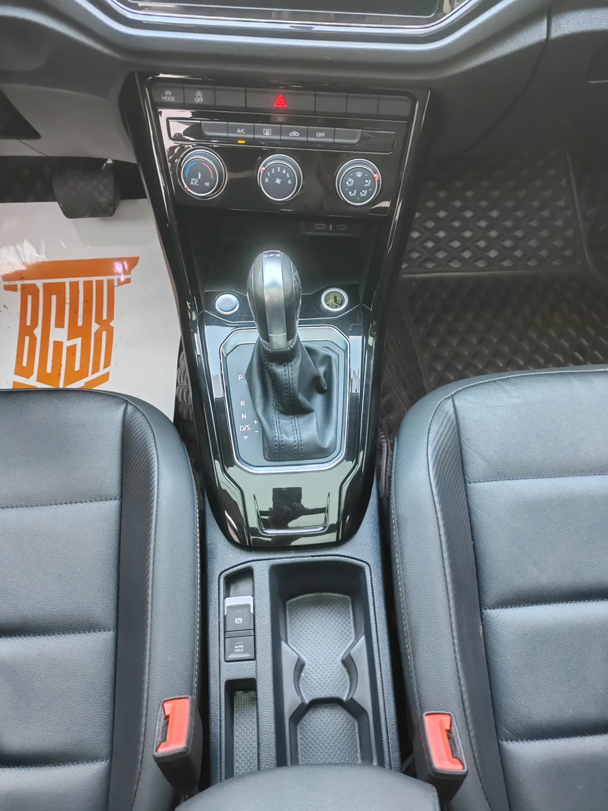 Volkswagen T-Roc 2022 года, снимок 16
