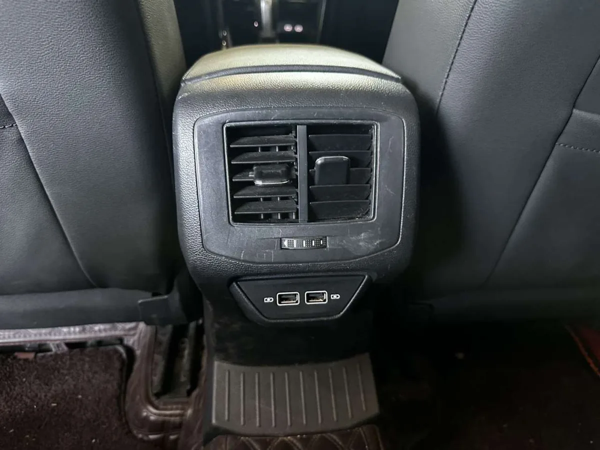 Volkswagen T-Roc 2022 года, снимок 19