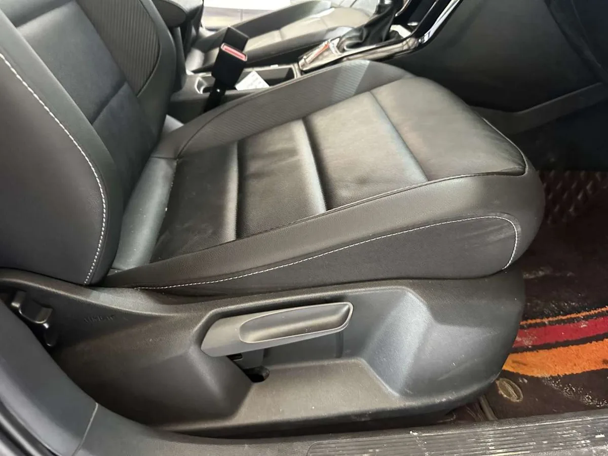 Volkswagen T-Roc 2022 года, снимок 23
