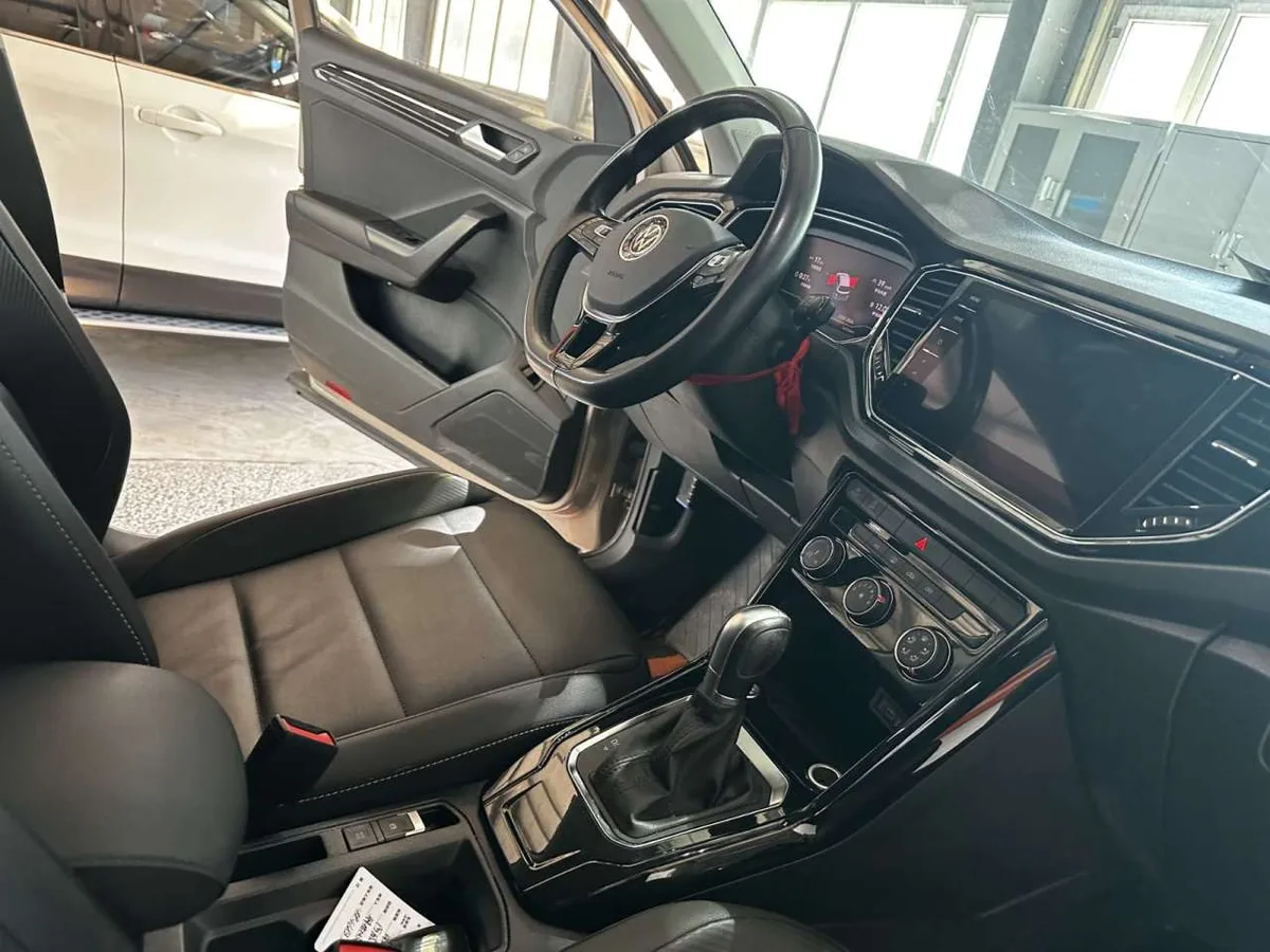 Volkswagen T-Roc 2022 года, снимок 25