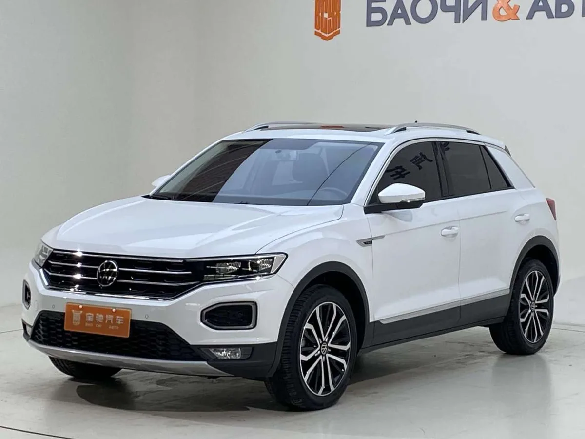Volkswagen T-Roc 2022 года, снимок 2