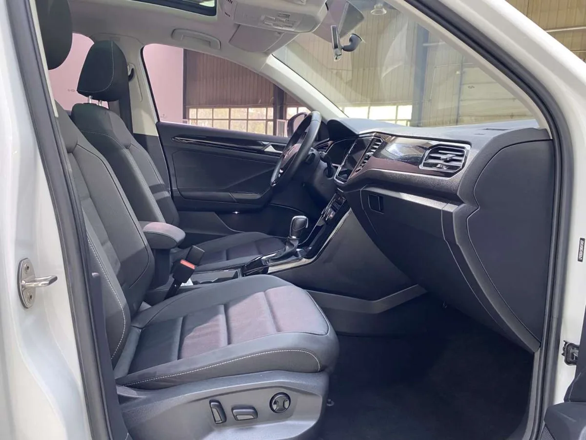 Volkswagen T-Roc 2022 года, снимок 21