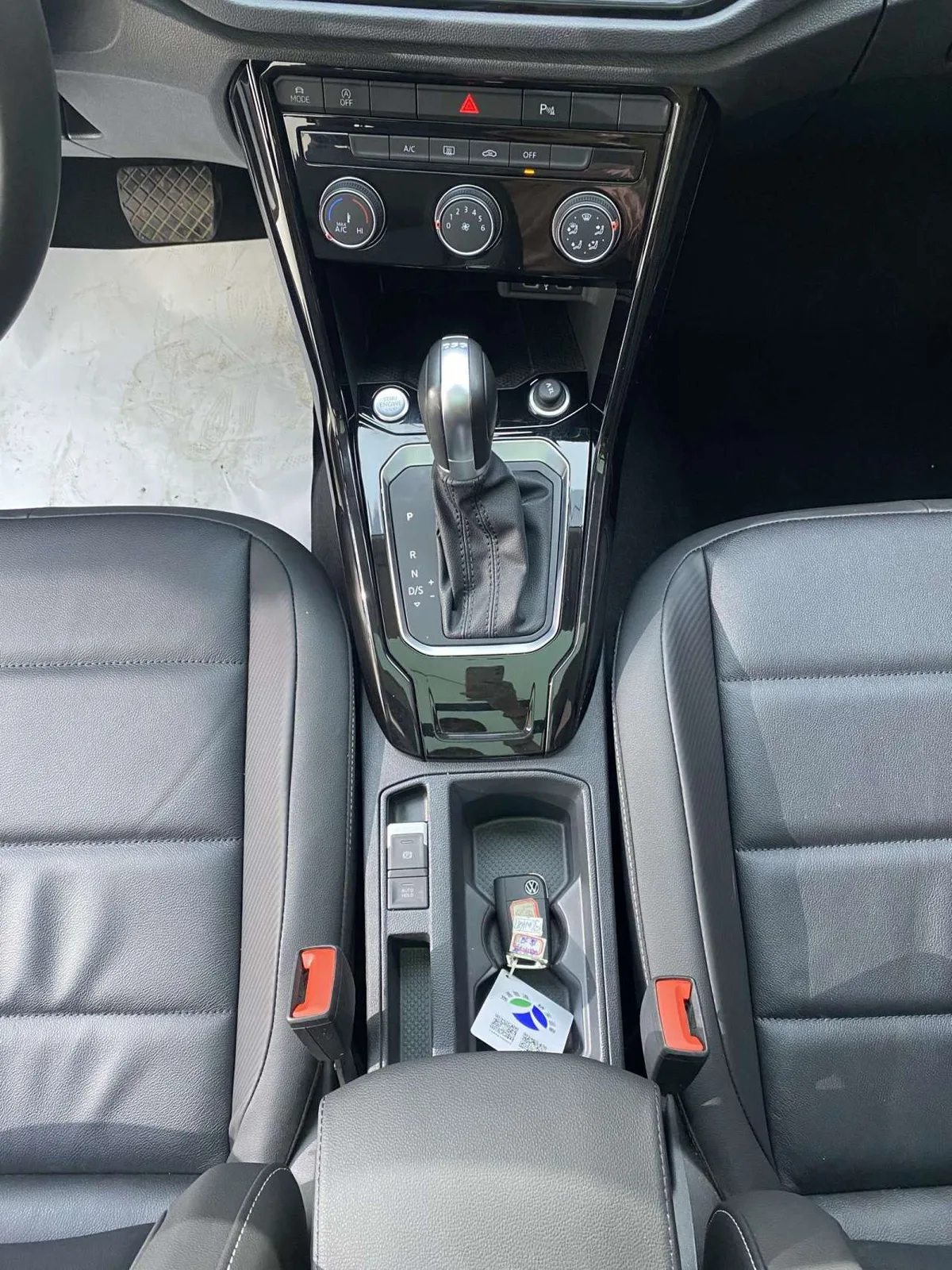 Volkswagen T-Roc 2022 года, снимок 25