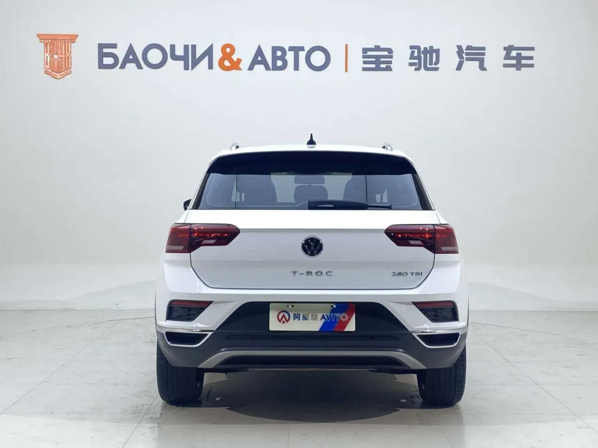 Volkswagen T-Roc 2023 года, снимок 3