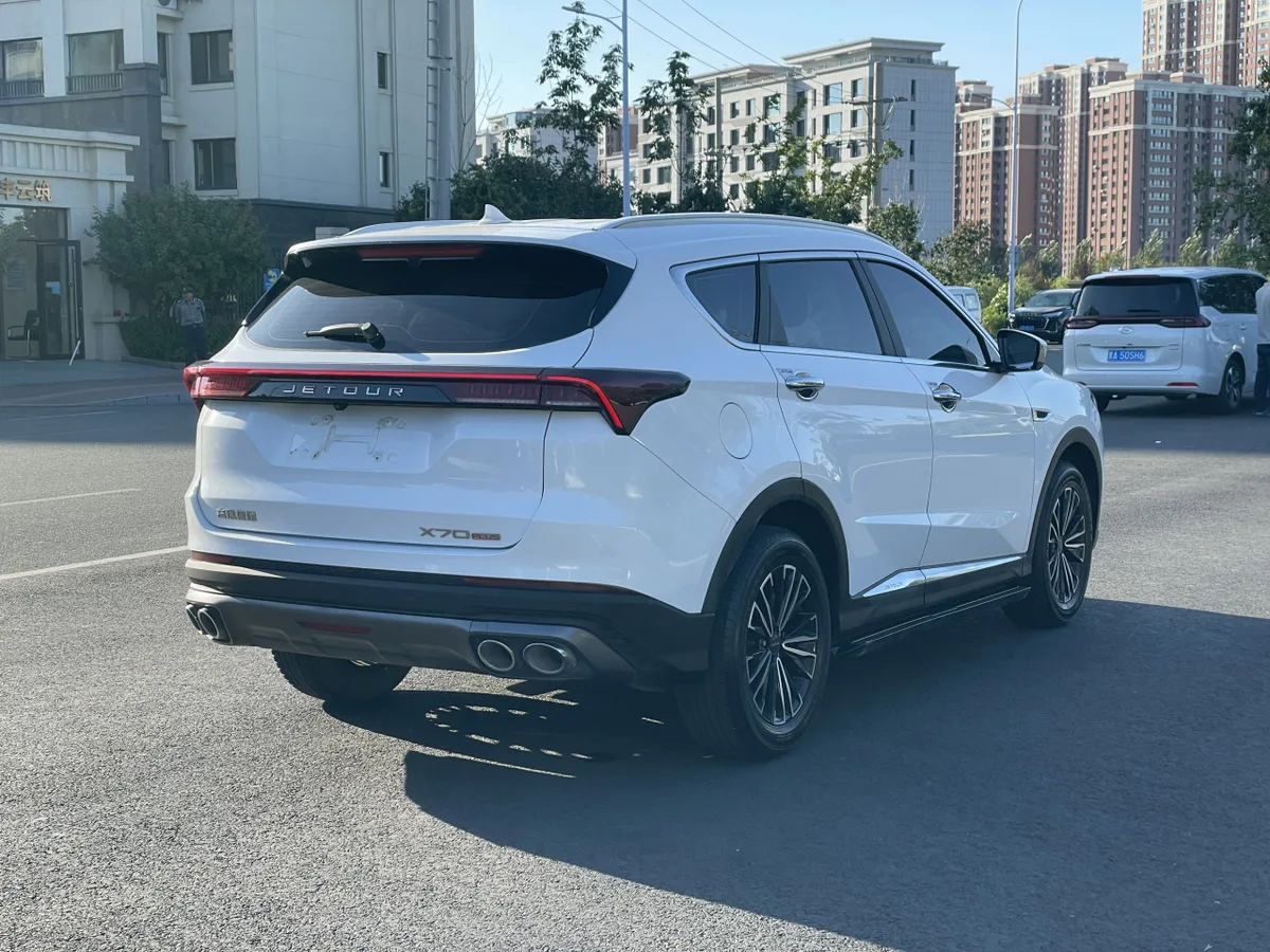 Jetour X70 Plus 2022 года, снимок 15