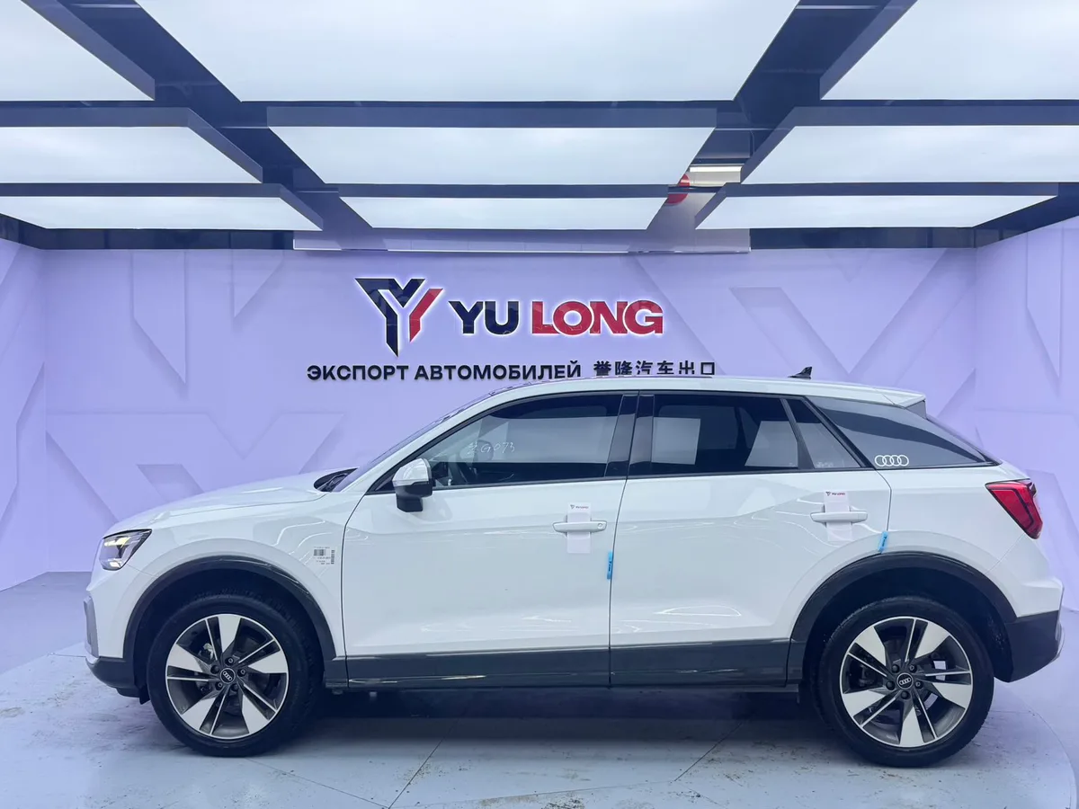 Audi Q2L, 2021, снимок 4
