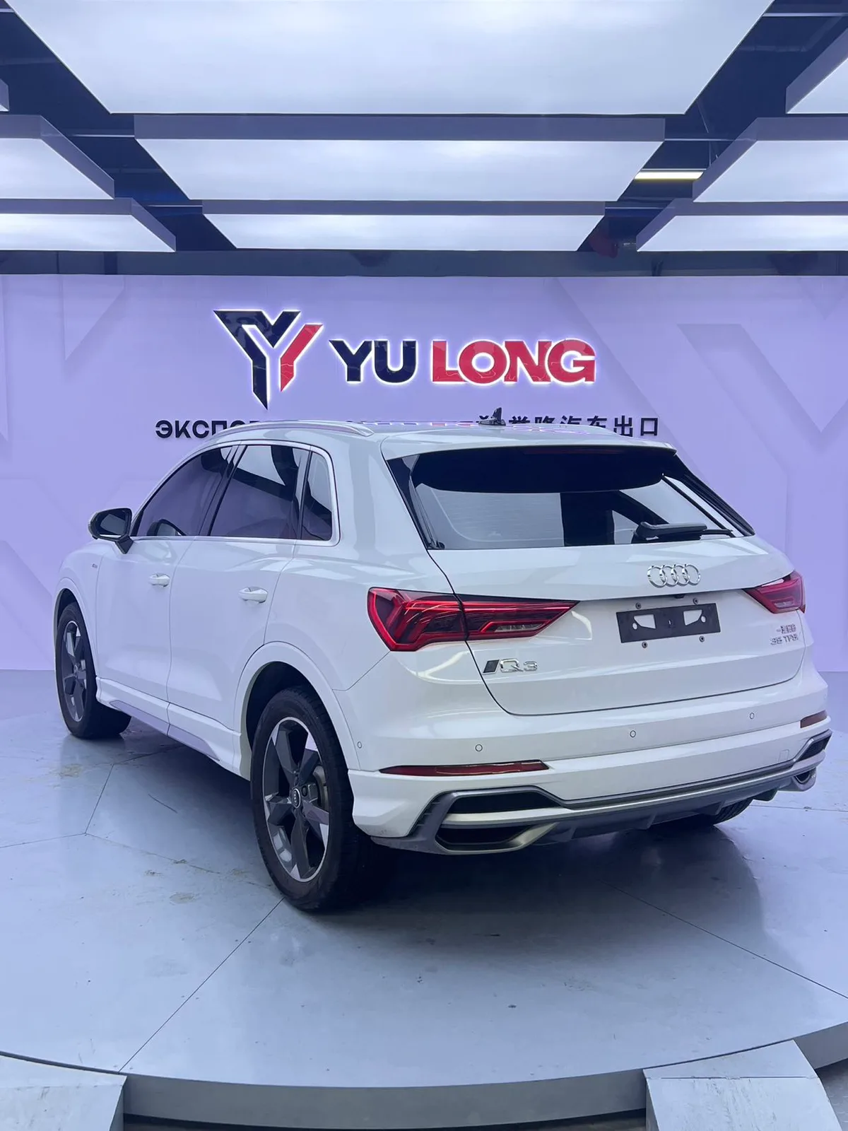 Audi Q3, 2022, снимок 4