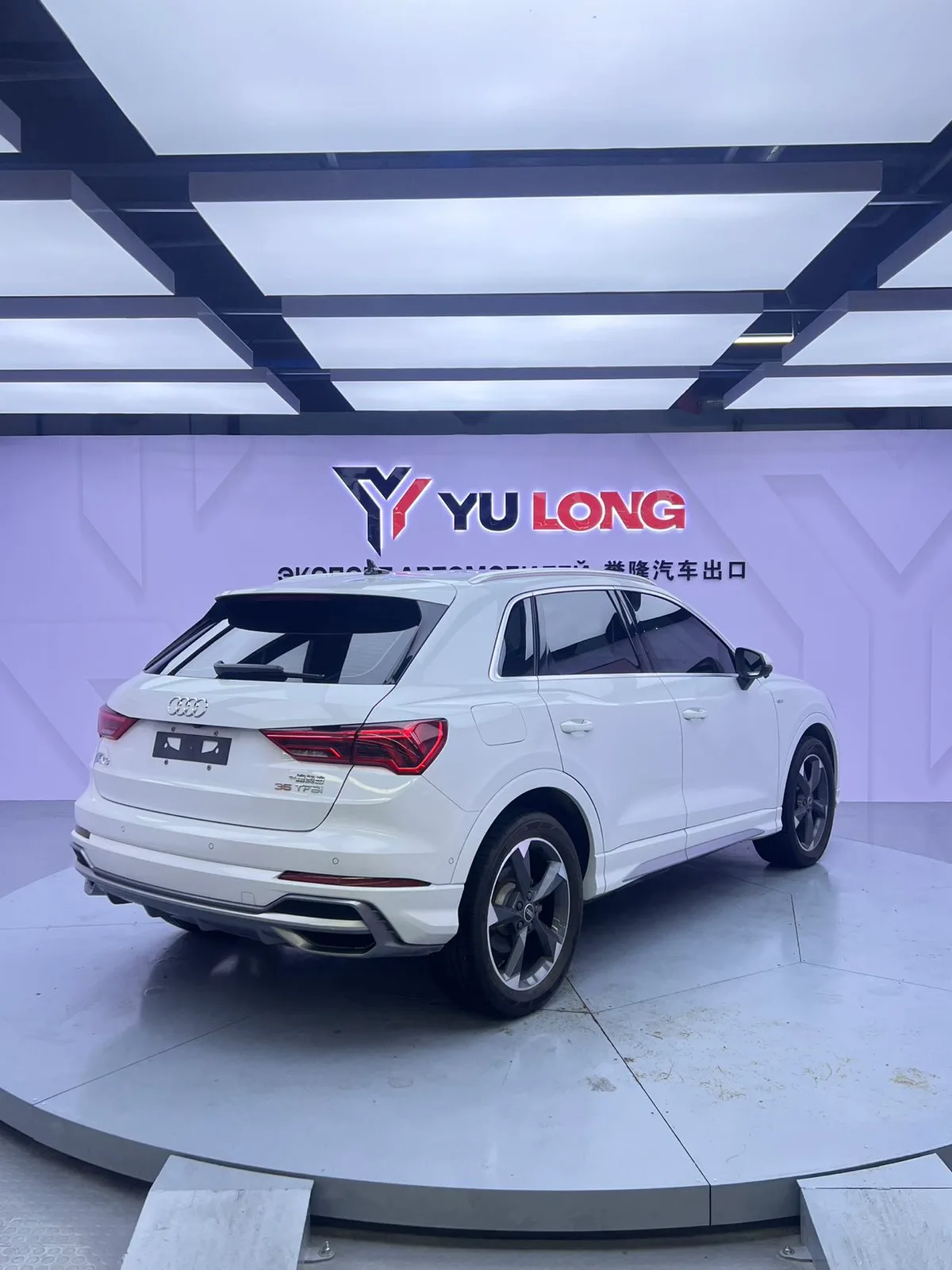 Audi Q3, 2022, снимок 6