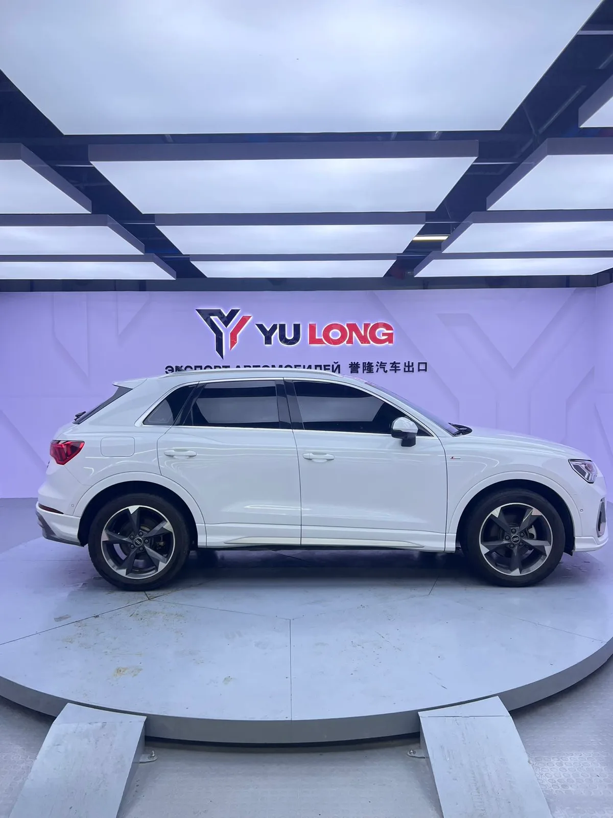 Audi Q3, 2022, снимок 7