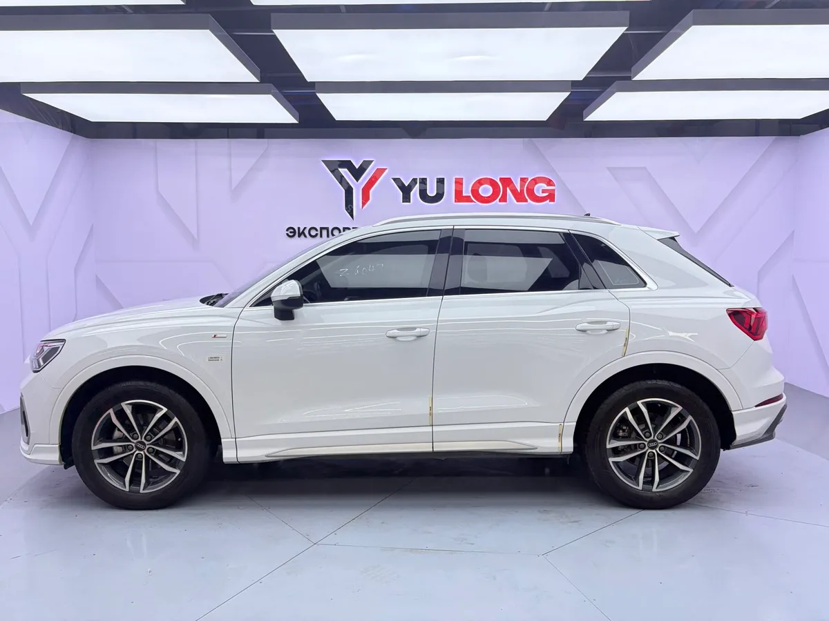 Audi Q3, 2022, снимок 4