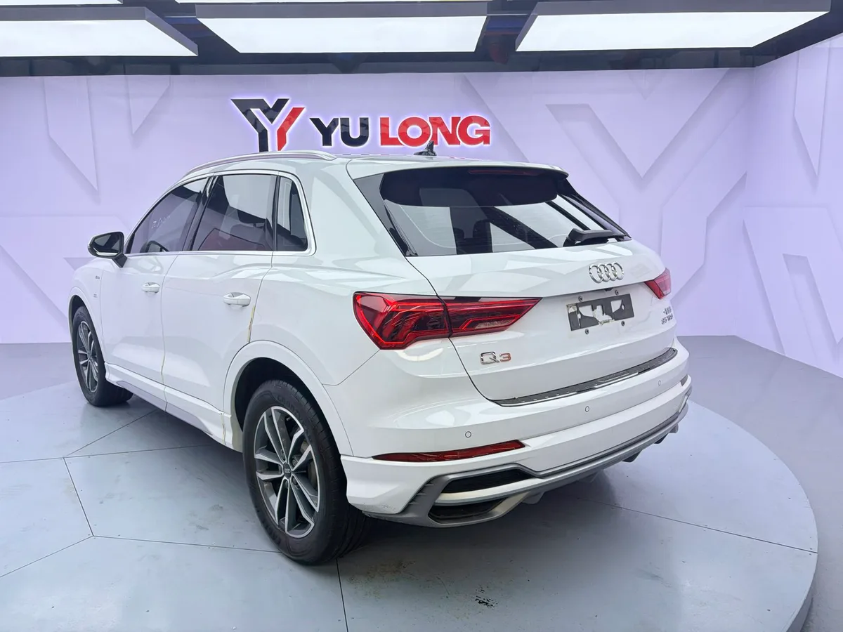 Audi Q3, 2022, снимок 5