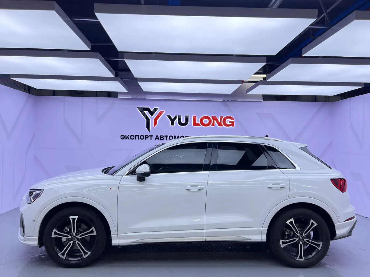 Audi Q3, 2022, снимок 4