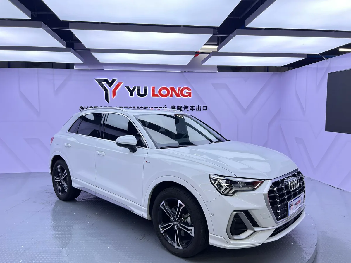 Audi Q3, 2022, снимок 9