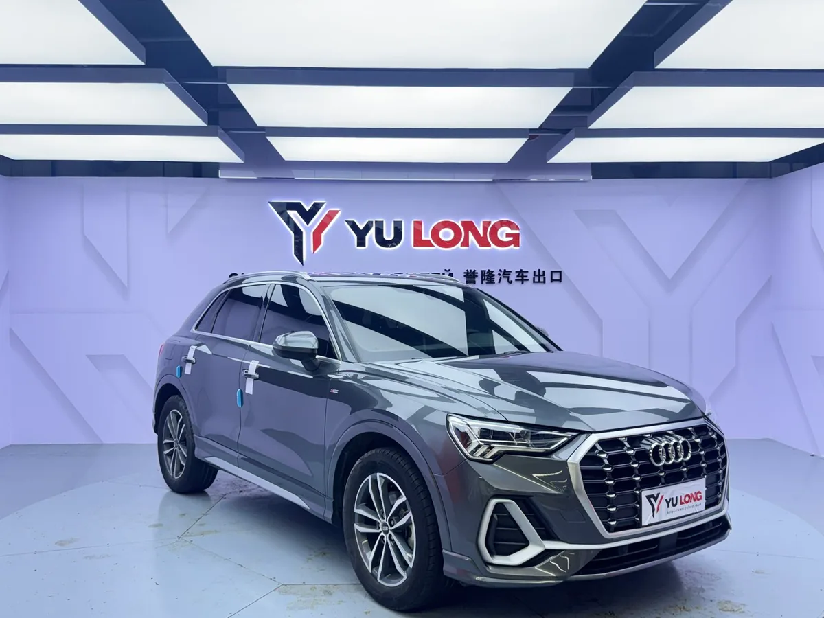 Audi Q3, 2023, снимок 9
