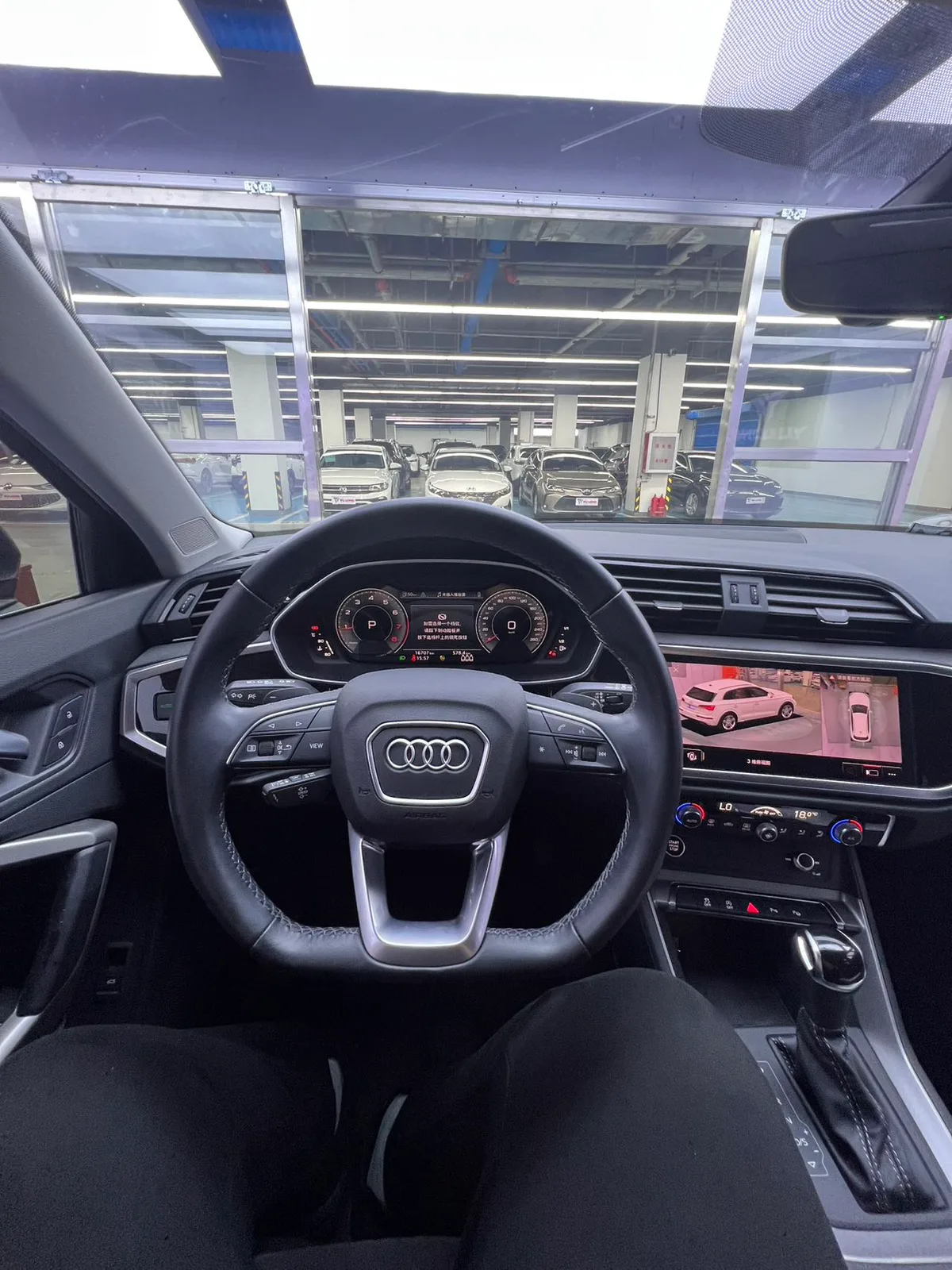 Audi Q3, 2023, снимок 9