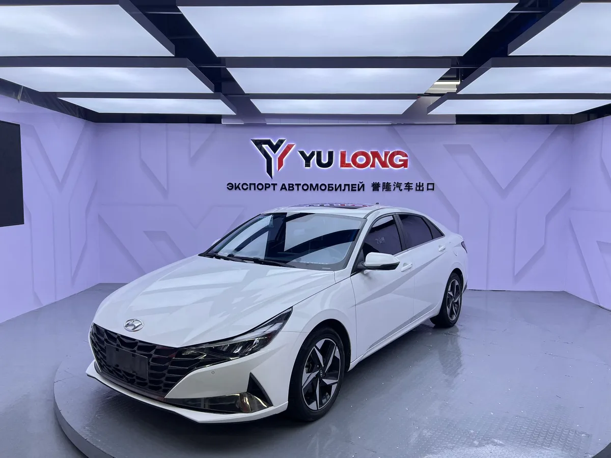 Hyundai Elantra, 2022, снимок 2
