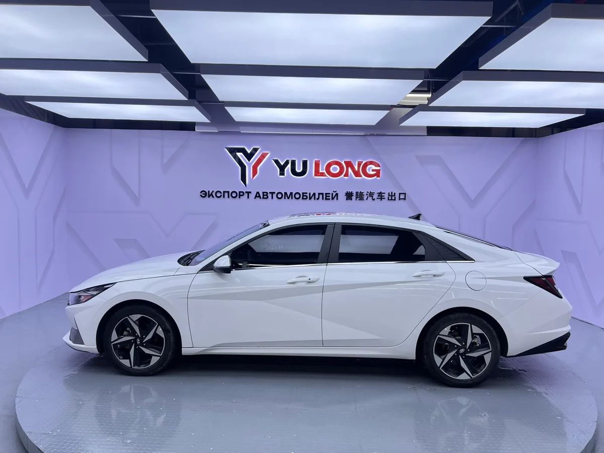 Hyundai Elantra, 2022, снимок 3