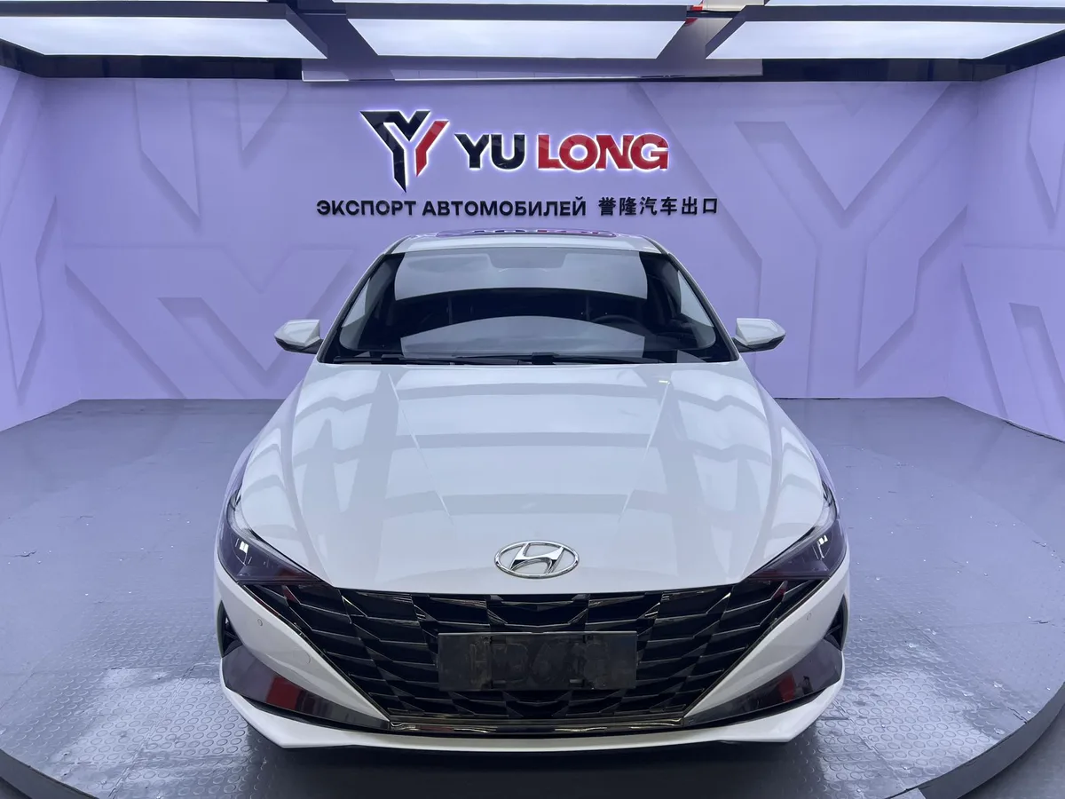 Hyundai Elantra, 2023