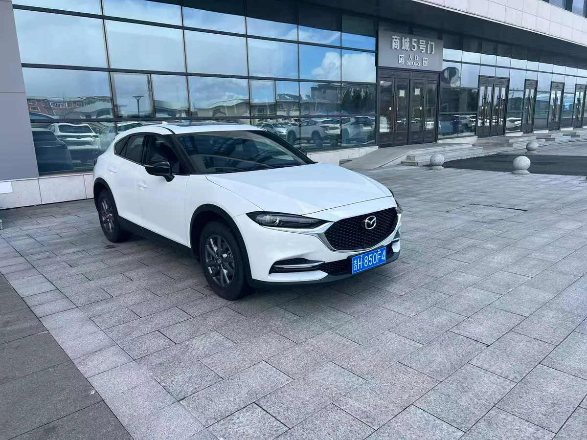Mazda CX-4, 2023, снимок 9