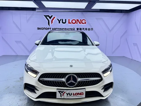 Mercedes-Benz A180L, 2022
