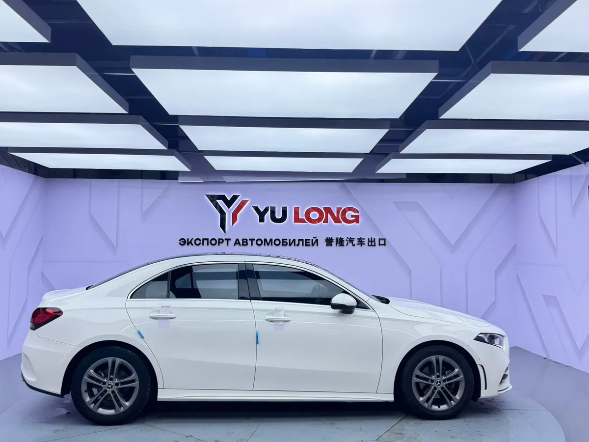 Mercedes-Benz A180L, 2022, снимок 8