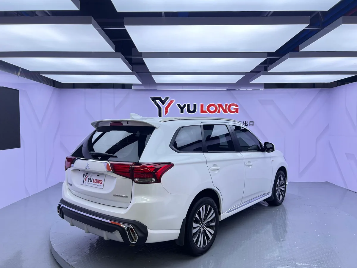 Mitsubishi Outlander, 2022, снимок 7
