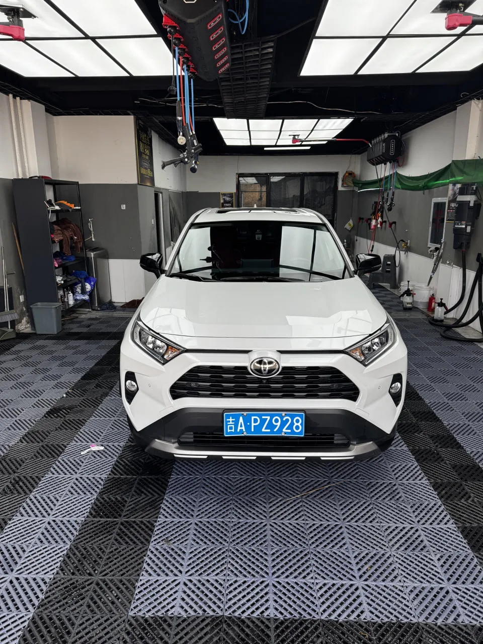Toyota RAV4, 2022, снимок 3
