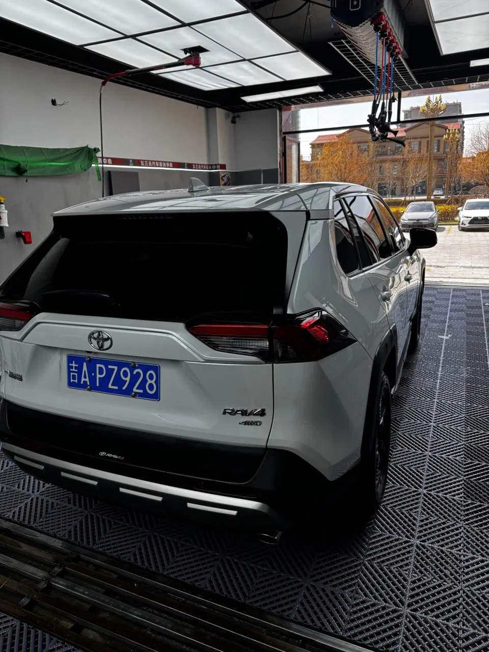 Toyota RAV4, 2022, снимок 5